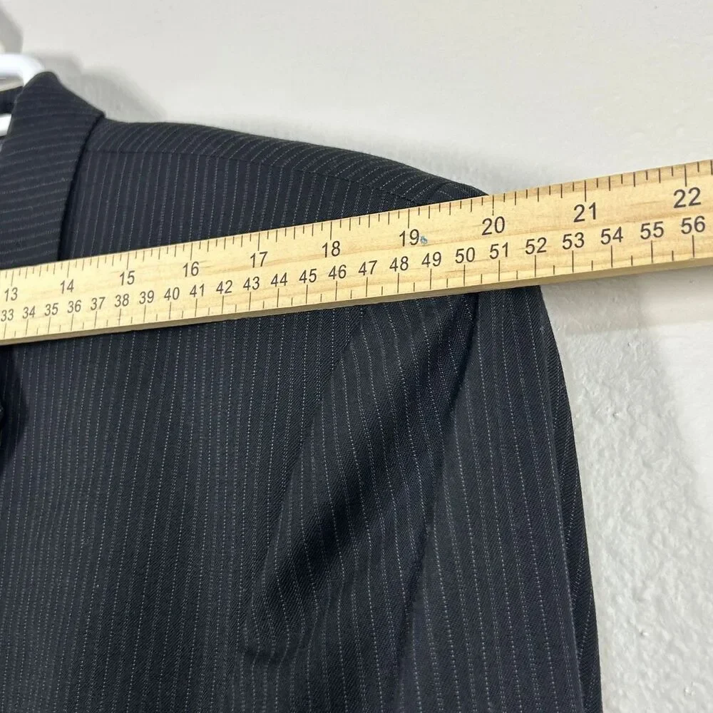 J Ferrar Sport Coat Mens 46 Regular Charcoal Pinstripe 3 Button Wool Tailored